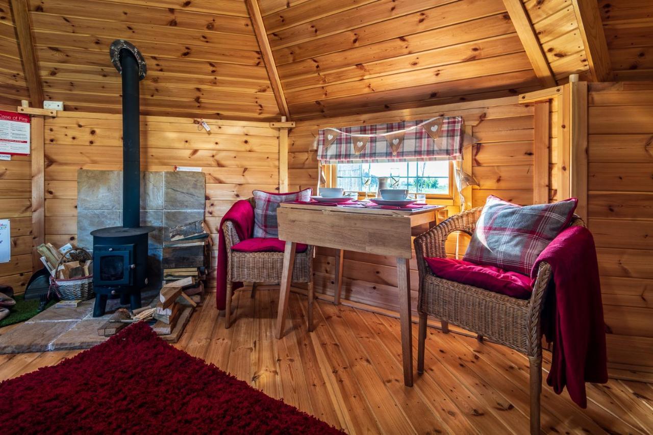 Hatters Meadows Glamping Ely Exteriér fotografie